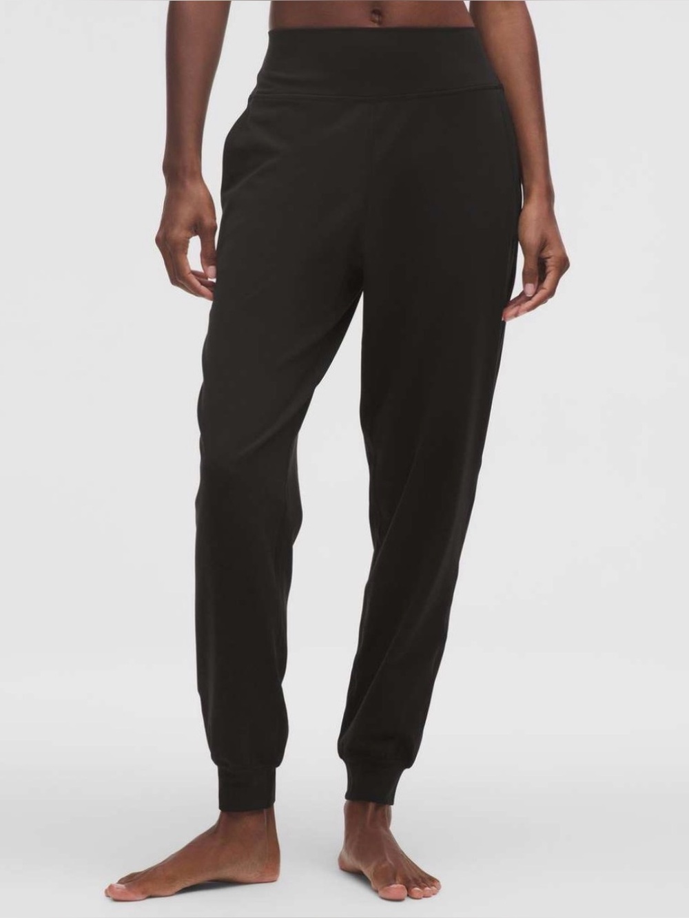 EUC Lululemon Align HR Jogger in black sz 0